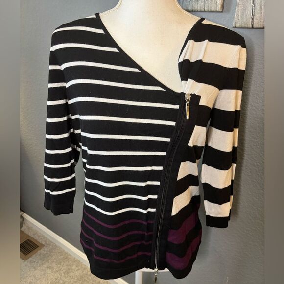 🎄White House Black Market Asymmetrical Sweater - Picture 1 of 10